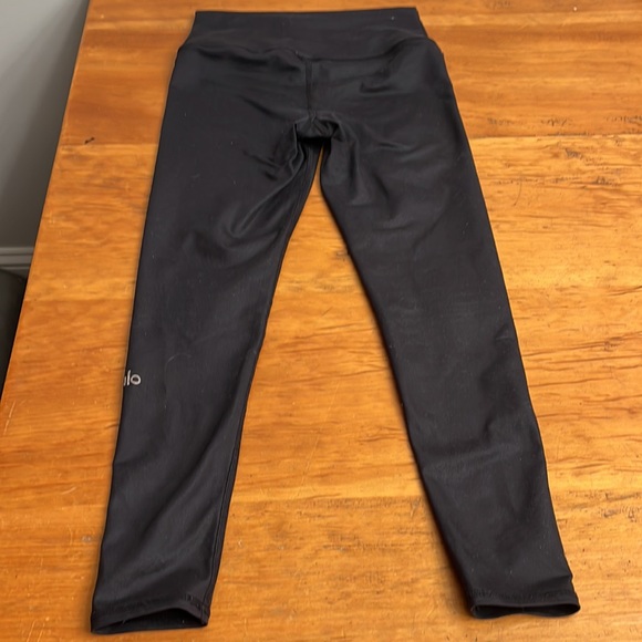 Alo High Waisted Leggings - Picture 5 of 6